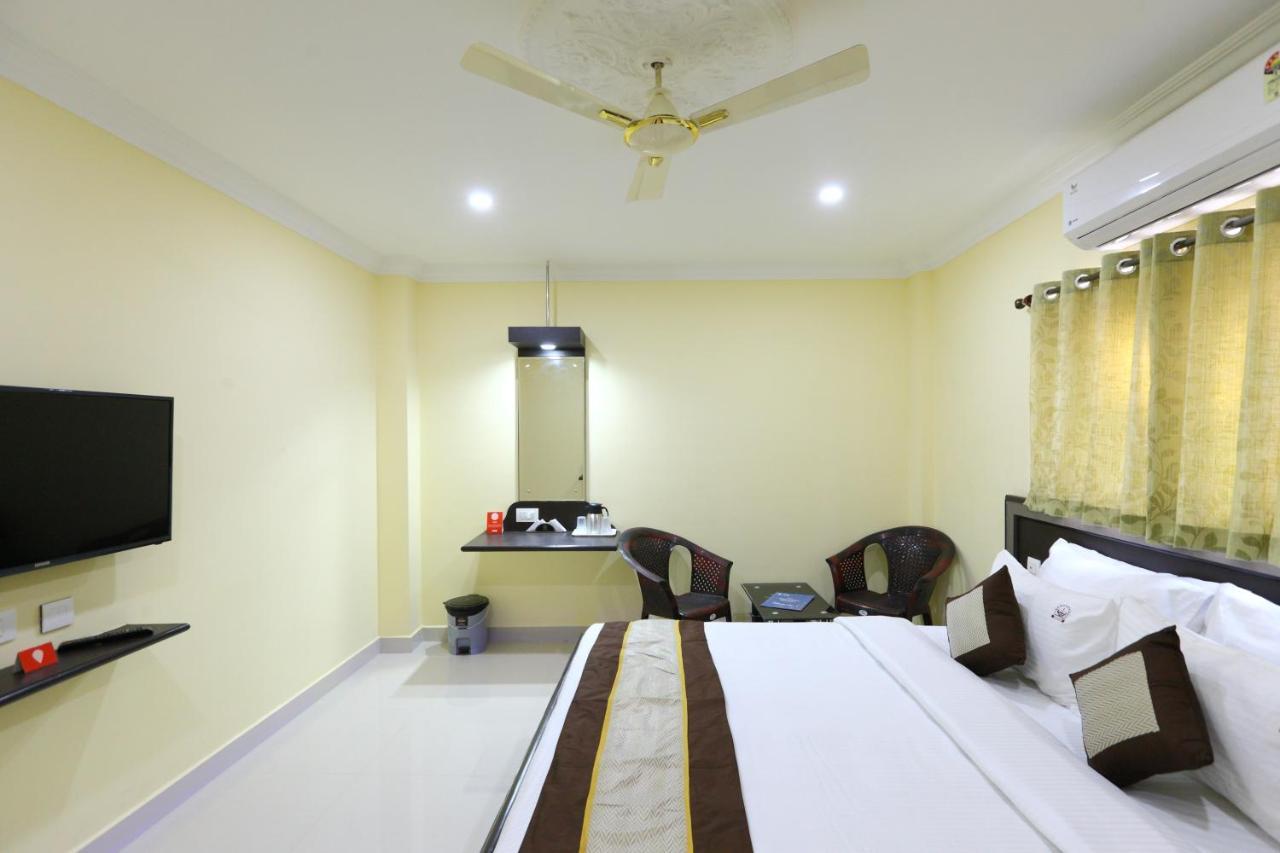 Pleasant Days Hotel Ченай Екстериор снимка
