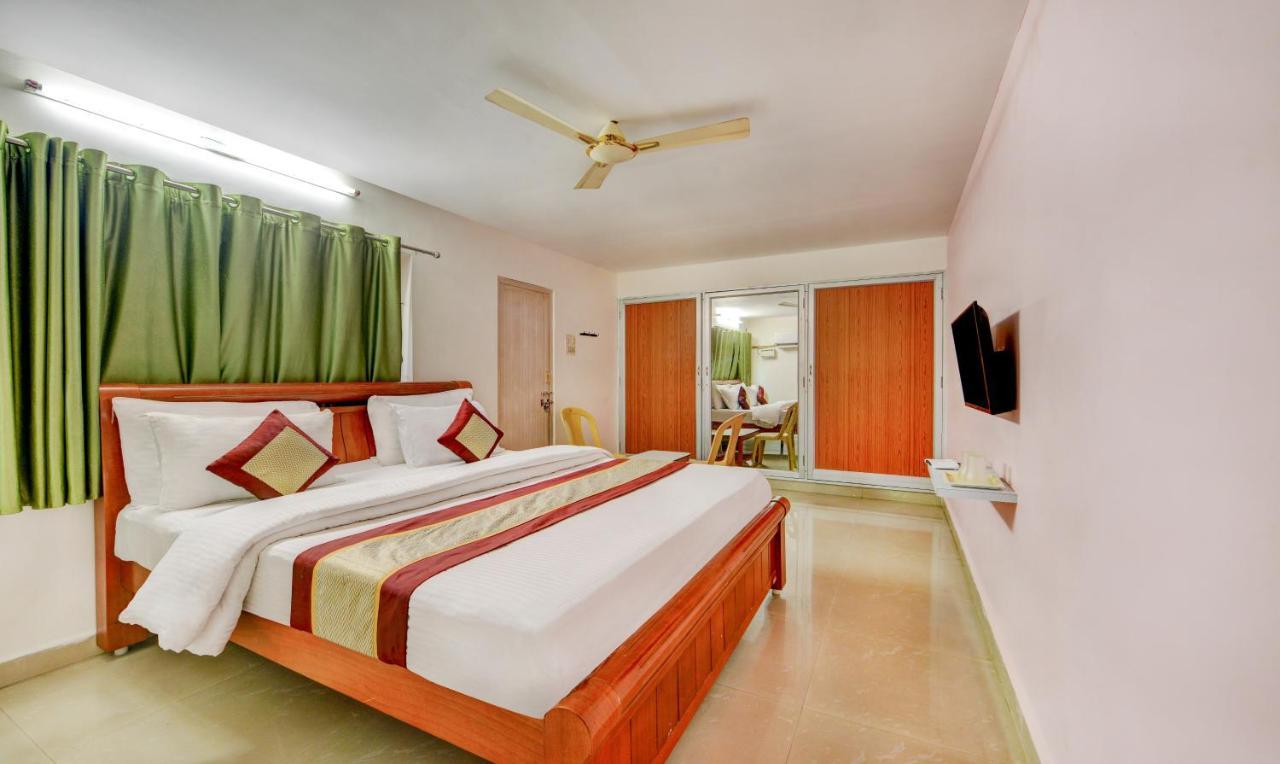 Pleasant Days Hotel Ченай Екстериор снимка
