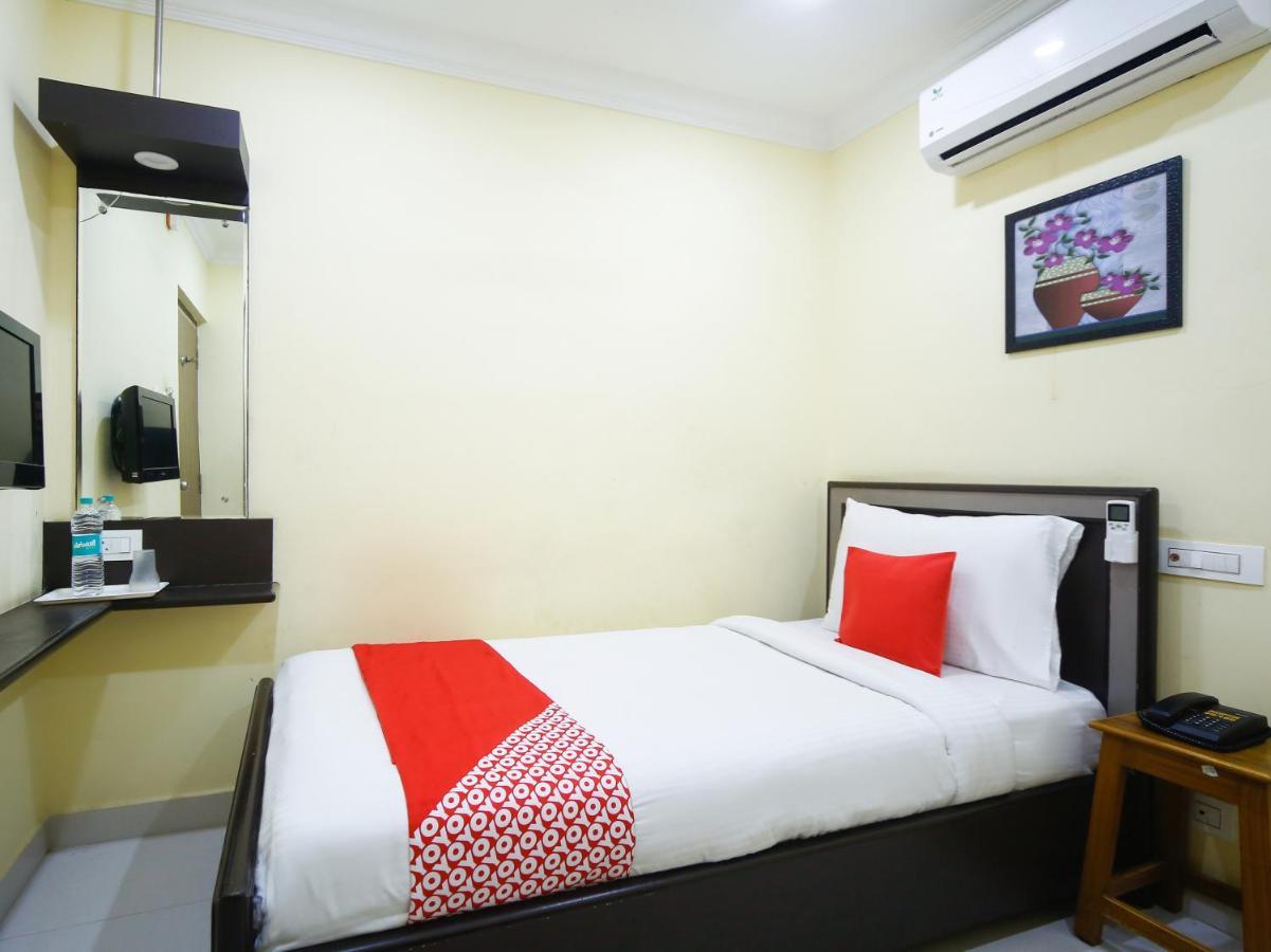 Pleasant Days Hotel Ченай Екстериор снимка